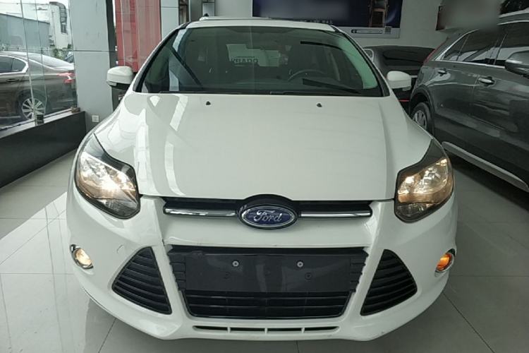 Used Ford Focus 2012 Hatchback 2.0L Automatic Luxury Sport Model Front
