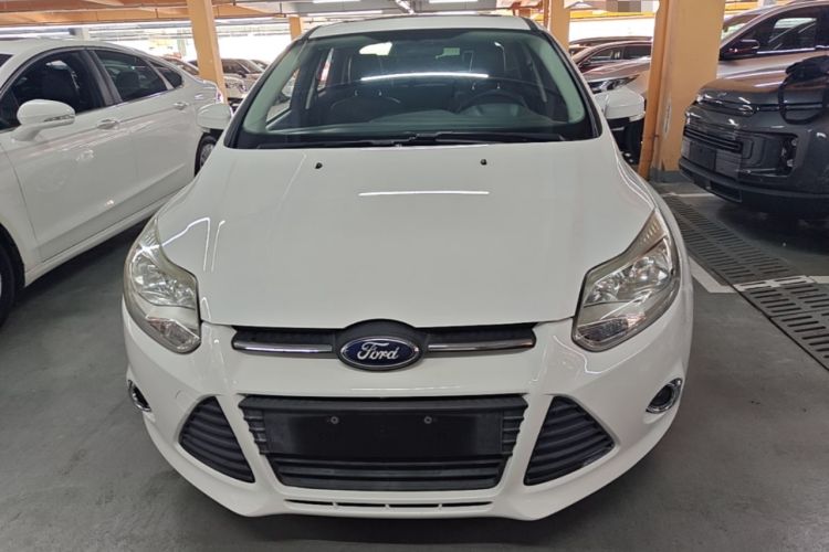 Used Ford Focus 2012 Sedan 1.6L Manual Fashion Edition Front