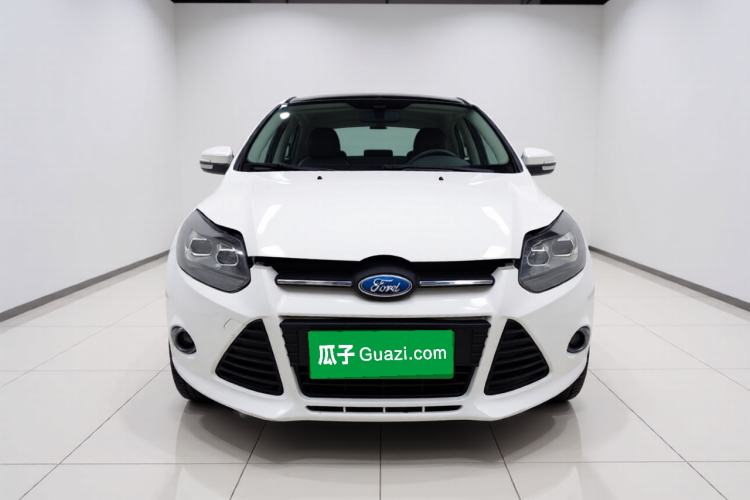 Used Ford Focus 2012 Hatchback 1.6L Automatic Fashion Edition Front