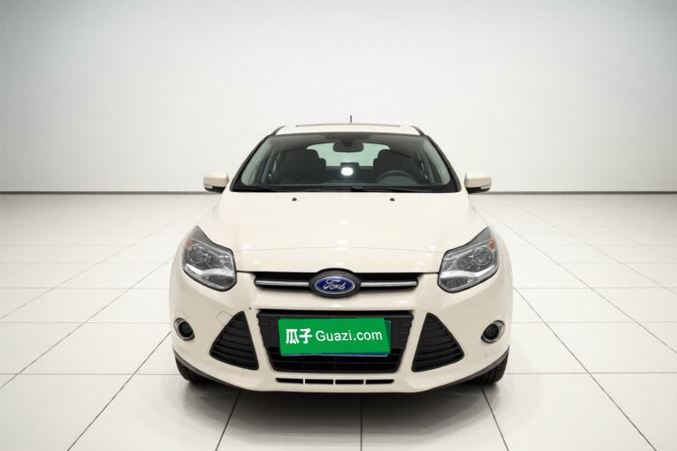 Used Ford Focus 2012 Sedan 1.6L Manual Fashion Edition Front