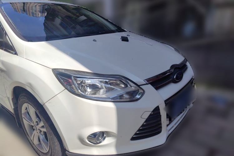 Used Ford Focus 2012 Sedan 1.6L Automatic Fashion Edition Front Right 45 Deg