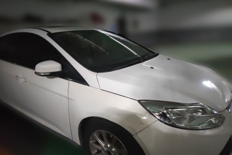 Used Ford Focus 2012 Sedan 1.6L Automatic Prestige Model Front Right 45 Deg