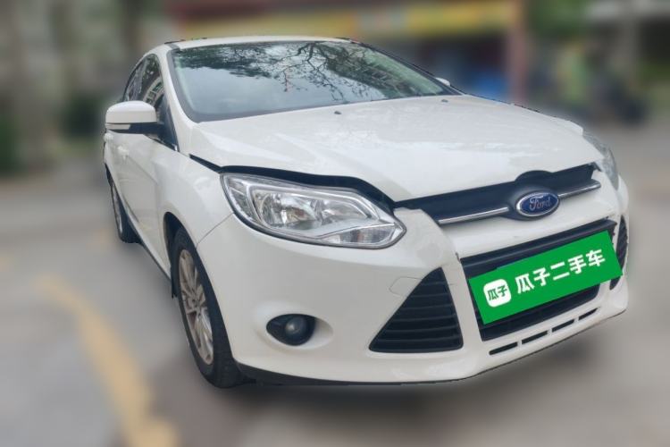 Used Ford Focus 2012 Sedan 1.6L Automatic Comfort Model Front Right 45 Deg