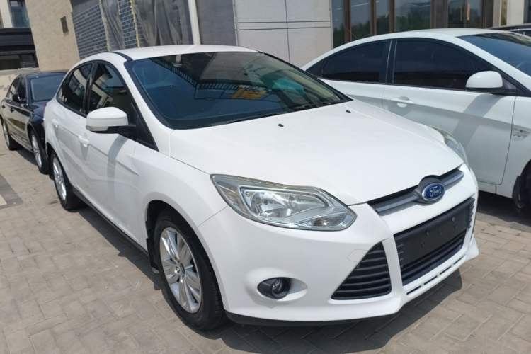 Used Ford Focus 2012 Sedan 1.6L Manual Comfort Model Front Right 45 Deg