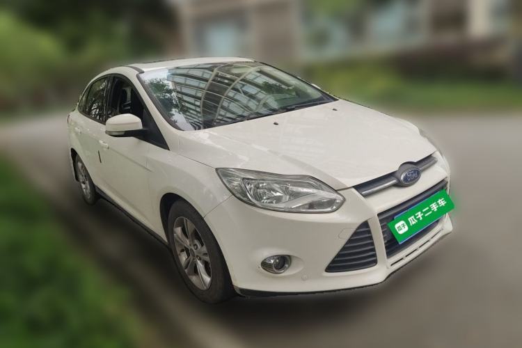 Used Ford Focus 2012 Sedan 1.6L Manual Fashion Edition Front Right 45 Deg