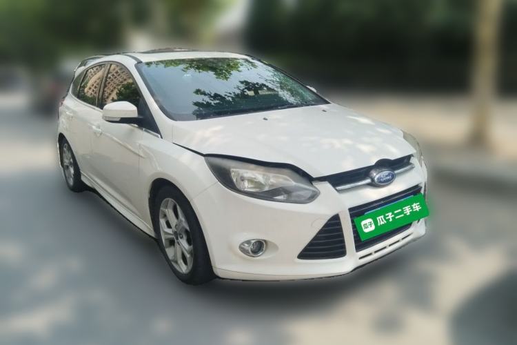 Used Ford Focus 2012 Hatchback 2.0L Manual Luxury Sport Model Front Right 45 Deg