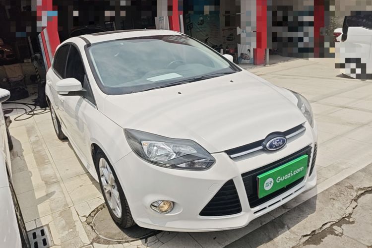 Used Ford Focus 2012 Hatchback 2.0L Automatic Luxury Sport Model Front Right 45 Deg