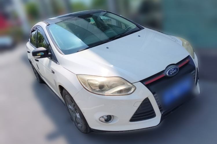 Used Ford Focus 2012 Sedan 1.6L Manual Fashion Edition Front Right 45 Deg