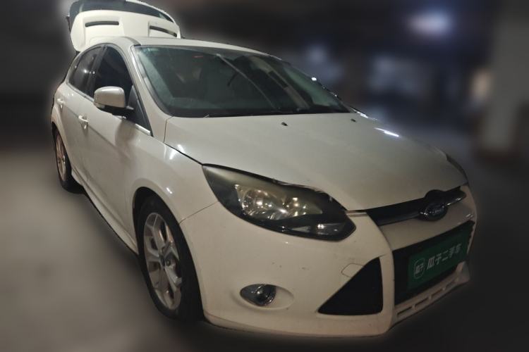 Used Ford Focus 2012 Hatchback 2.0L Automatic Luxury Sport Model Front Right 45 Deg