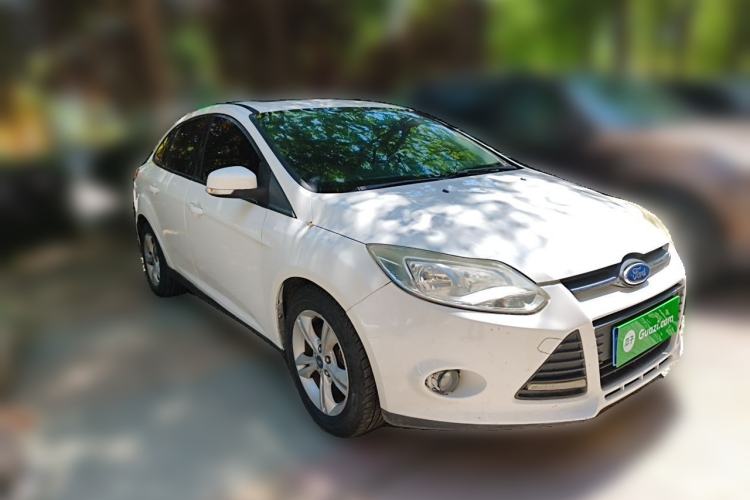Used Ford Focus 2012 Sedan 1.6L Manual Fashion Edition Front Right 45 Deg
