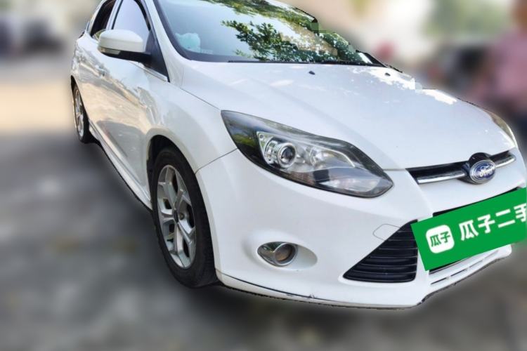 Used Ford Focus 2012 Hatchback 2.0L Automatic Luxury Sport Model Front Right 45 Deg