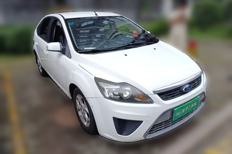 Used Ford Focus 2012 Hatchback Classic 1.8L Manual Base Model Front Right 45 Deg