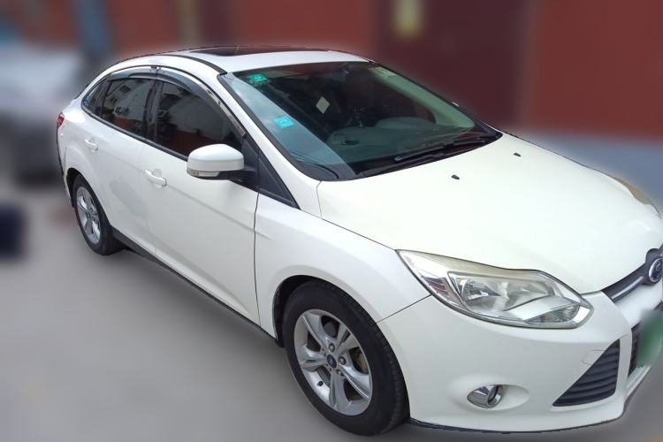 Used Ford Focus 2012 Sedan 1.6L Automatic Fashion Edition Front Right 45 Deg