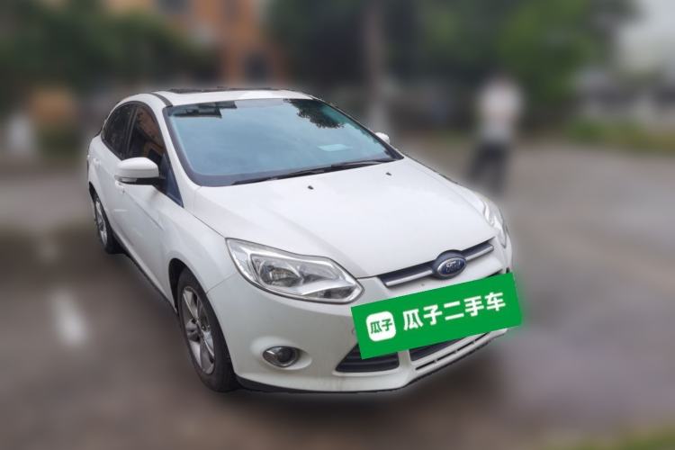 Used Ford Focus 2012 Sedan 1.6L Manual Fashion Edition Front Right 45 Deg
