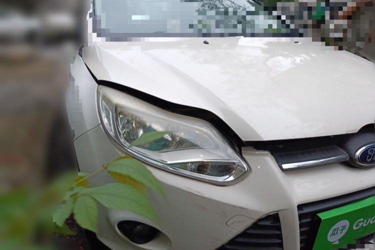 Used Ford Focus 2012 Sedan 1.6L Automatic Comfort Model Front Right 45 Deg