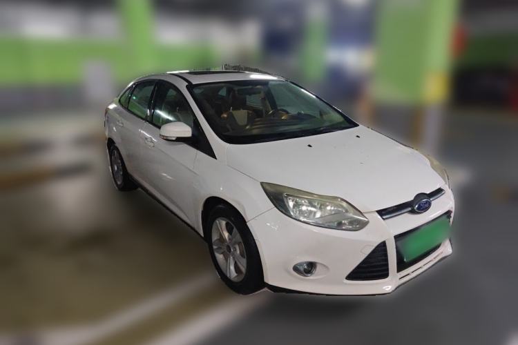Used Ford Focus 2012 Sedan 1.6L Automatic Fashion Edition Front Right 45 Deg