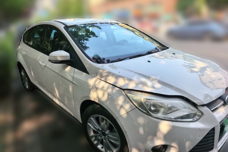 Used Ford Focus 2012 Hatchback 1.6L Automatic Comfort Model Front Right 45 Deg