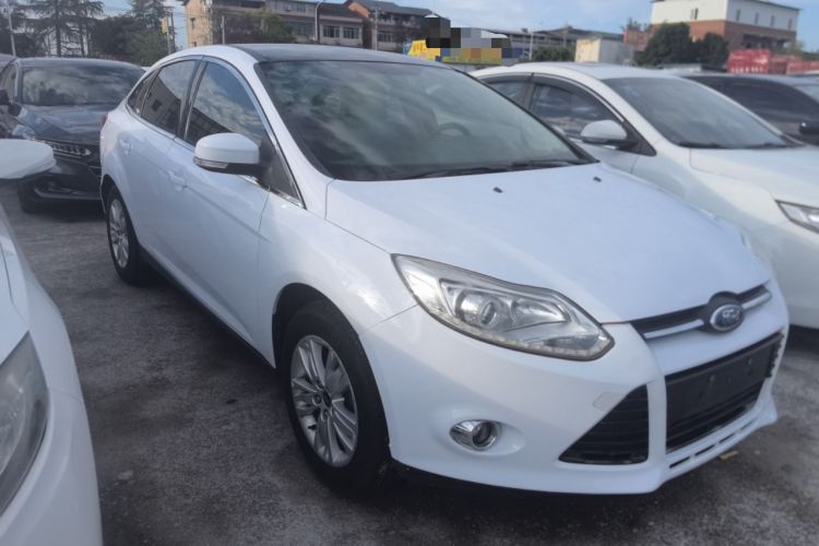 Used Ford Focus 2012 Sedan 1.6L Automatic Comfort Model Front Right 45 Deg
