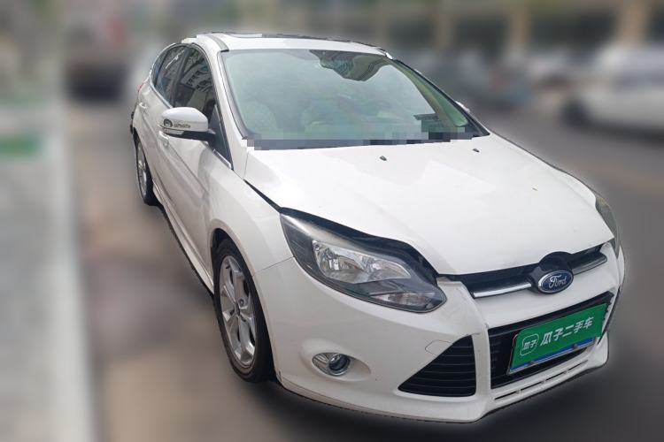 Used Ford Focus 2012 Hatchback 2.0L Automatic Luxury Sport Model Front Right 45 Deg