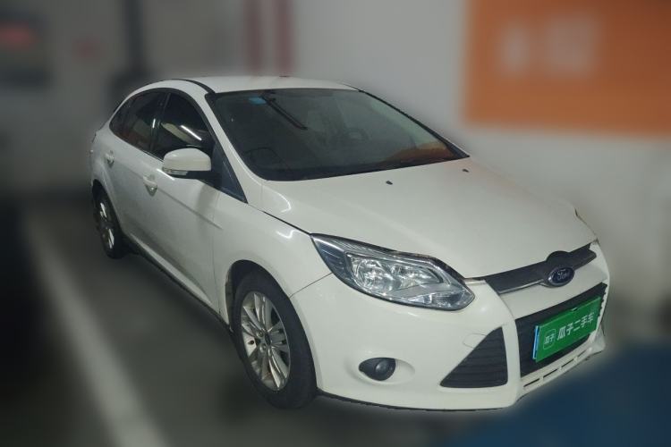 Used Ford Focus 2012 Sedan 1.6L Manual Comfort Model Front Right 45 Deg