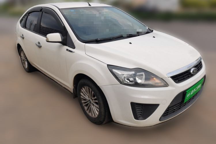 Used Ford Focus 2012 Hatchback Classic 1.8L Automatic Base Model Front Right 45 Deg