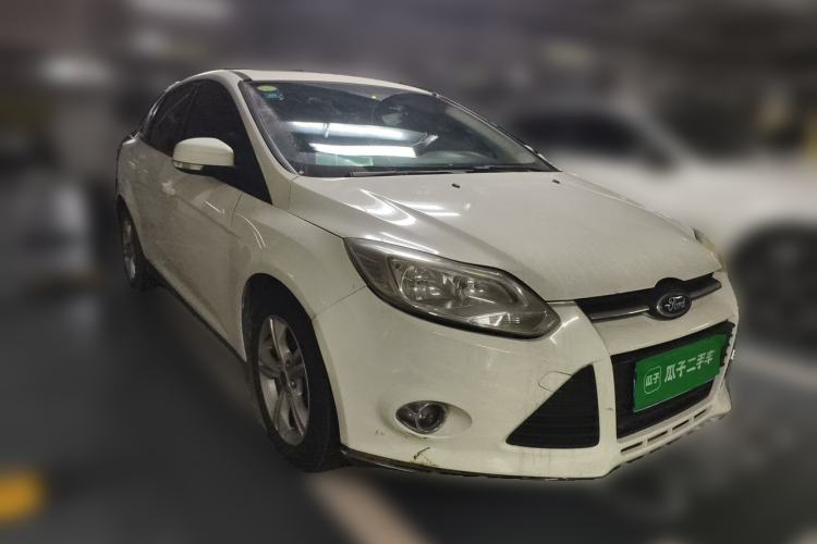 Used Ford Focus 2012 Sedan 1.6L Automatic Fashion Edition Front Right 45 Deg