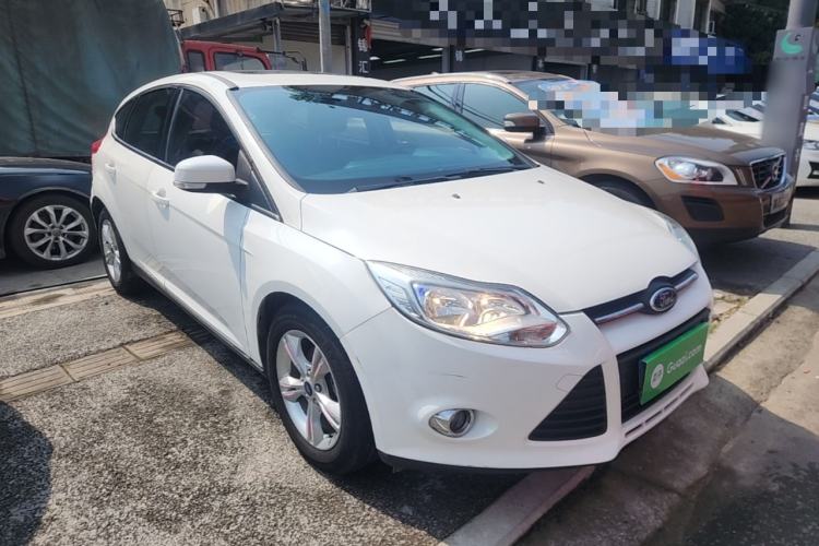 Used Ford Focus 2012 Hatchback 1.6L Automatic Fashion Edition Front Right 45 Deg