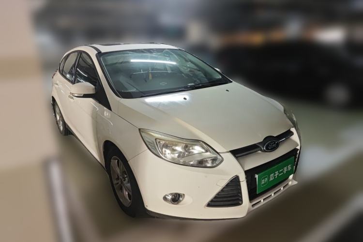 Used Ford Focus 2012 Hatchback 1.6L Automatic Fashion Edition Front Right 45 Deg