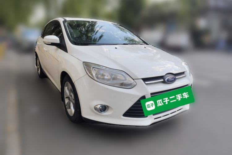 Used Ford Focus 2012 Hatchback 1.6L Automatic Fashion Edition Front Right 45 Deg
