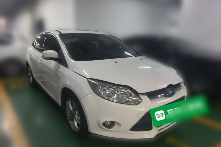 Used Ford Focus 2012 Sedan 1.6L Automatic Fashion Edition Front Right 45 Deg