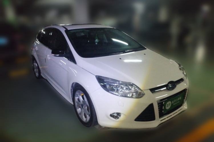 Used Ford Focus 2012 Hatchback 2.0L Automatic Luxury Sport Model Front Right 45 Deg