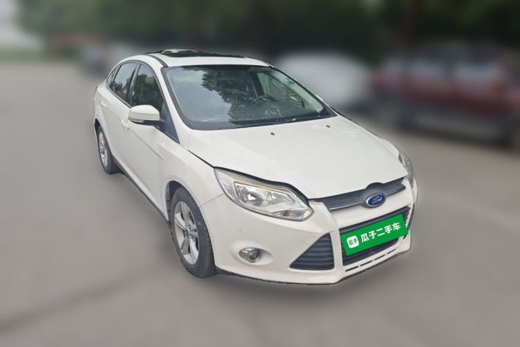 Used Ford Focus 2012 Sedan 1.6L Automatic Fashion Edition Front Right 45 Deg
