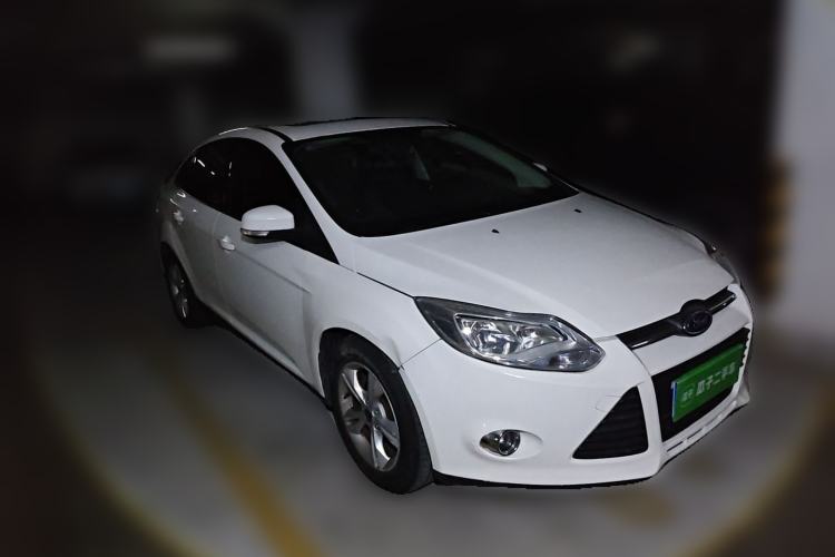 Used Ford Focus 2012 Sedan 1.6L Automatic Fashion Edition Front Right 45 Deg