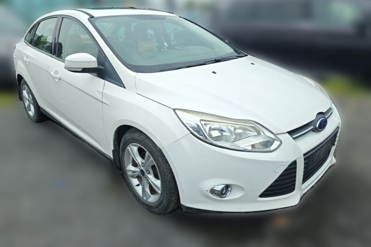 Used Ford Focus 2012 Sedan 1.6L Manual Fashion Edition Front Right 45 Deg