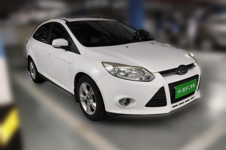 Used Ford Focus 2012 Sedan 1.6L Automatic Fashion Edition Front Right 45 Deg
