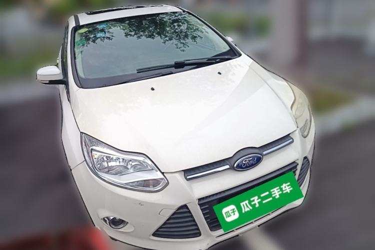 Used Ford Focus 2012 Sedan 1.6L Manual Fashion Edition Front Right 45 Deg