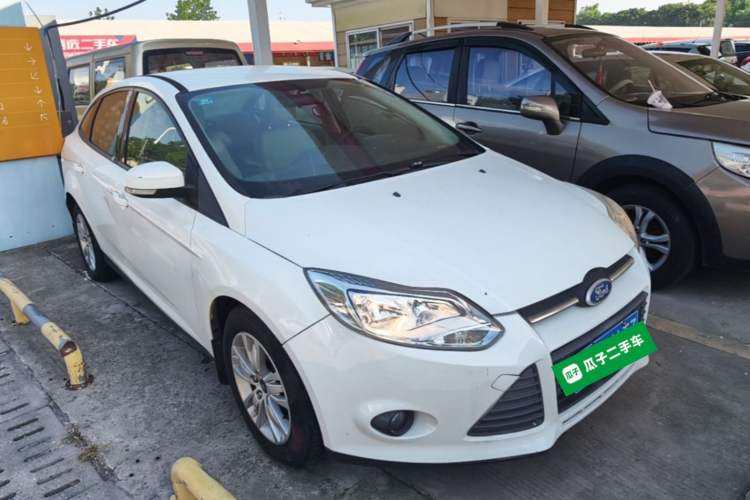 Used Ford Focus 2012 Sedan 1.6L Manual Comfort Model Front Right 45 Deg