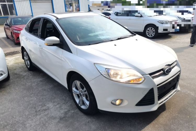 Used Ford Focus 2012 Sedan 1.6L Automatic Fashion Edition Front Right 45 Deg
