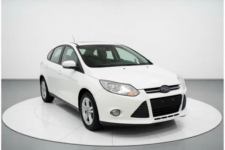 Used Ford Focus 2012 Hatchback 1.6L Automatic Fashion Edition Front Right 45 Deg