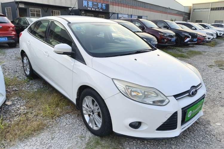 Used Ford Focus 2012 Sedan 1.6L Automatic Comfort Model Front Right 45 Deg