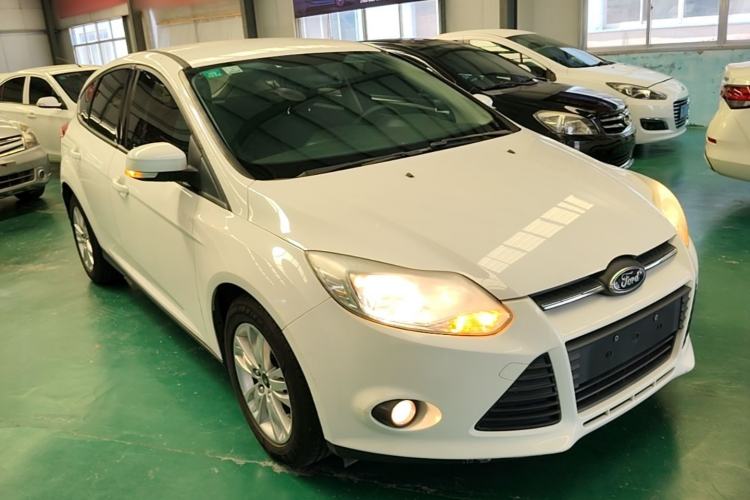 Used Ford Focus 2012 Hatchback 1.6L Automatic Comfort Model Front Right 45 Deg