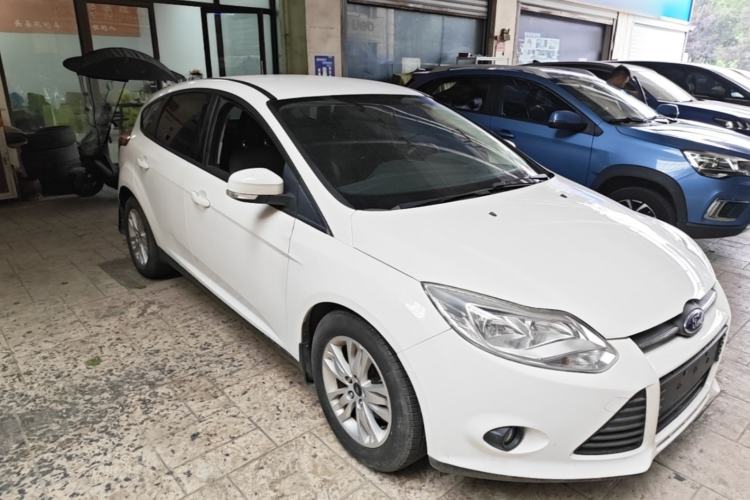 Used Ford Focus 2012 Hatchback 1.6L Automatic Comfort Model Front Right 45 Deg