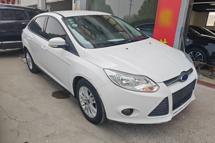 Used Ford Focus 2012 Sedan 1.6L Automatic Comfort Model Front Right 45 Deg
