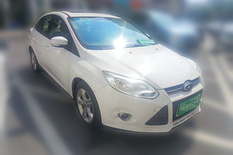 Used Ford Focus 2012 Sedan 1.6L Automatic Fashion Edition Front Right 45 Deg