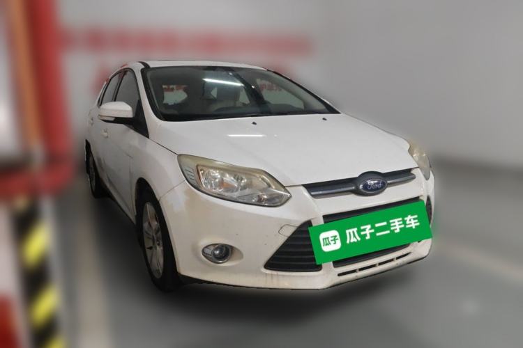 Used Ford Focus 2012 Hatchback 1.6L Automatic Fashion Edition Front Right 45 Deg