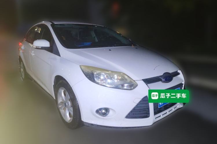 Used Ford Focus 2012 Sedan 1.6L Automatic Fashion Edition Front Right 45 Deg