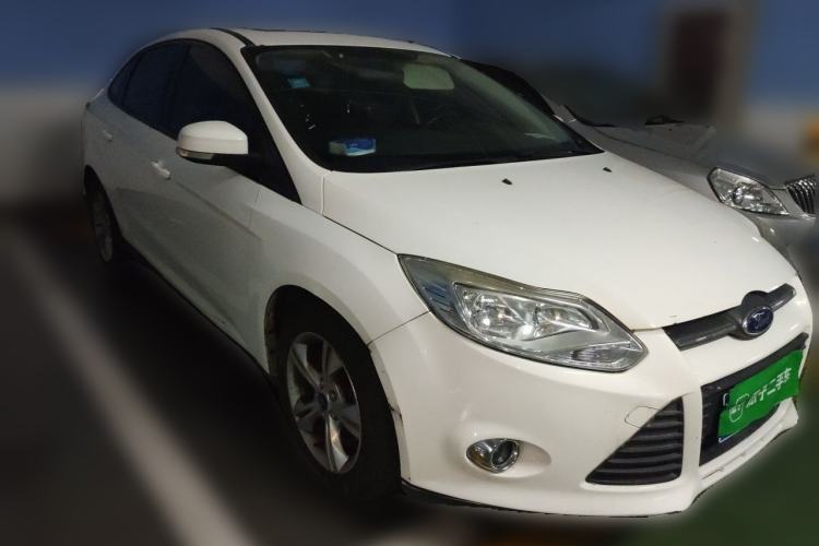 Used Ford Focus 2012 Sedan 1.6L Automatic Fashion Edition Front Right 45 Deg