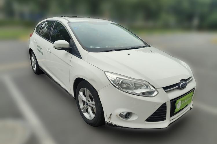 Used Ford Focus 2012 Hatchback 1.6L Manual Fashion Edition Front Right 45 Deg
