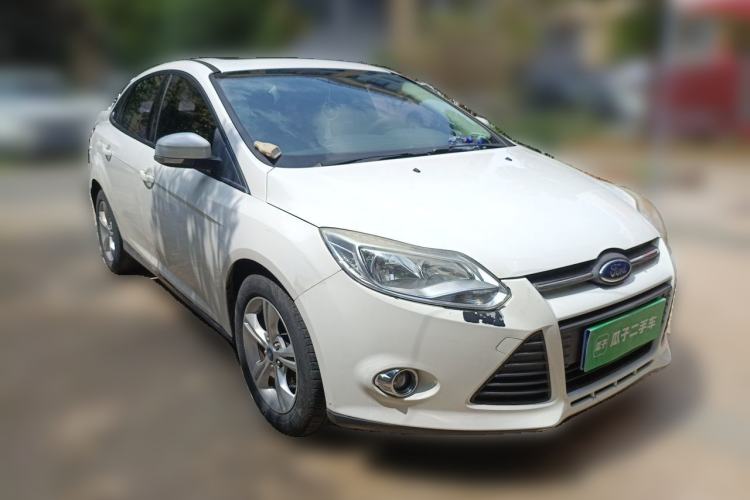 Used Ford Focus 2012 Sedan 1.6L Automatic Fashion Edition Front Right 45 Deg