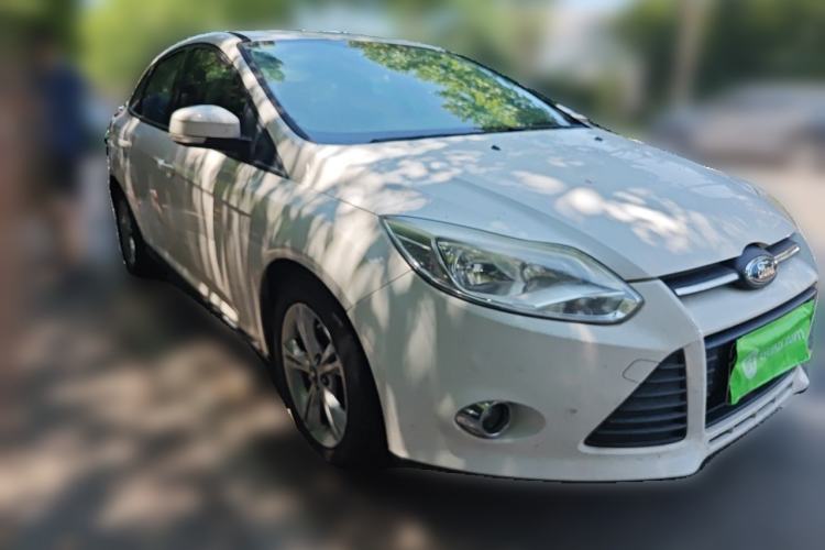 Used Ford Focus 2012 Sedan 1.6L Automatic Fashion Edition Front Right 45 Deg